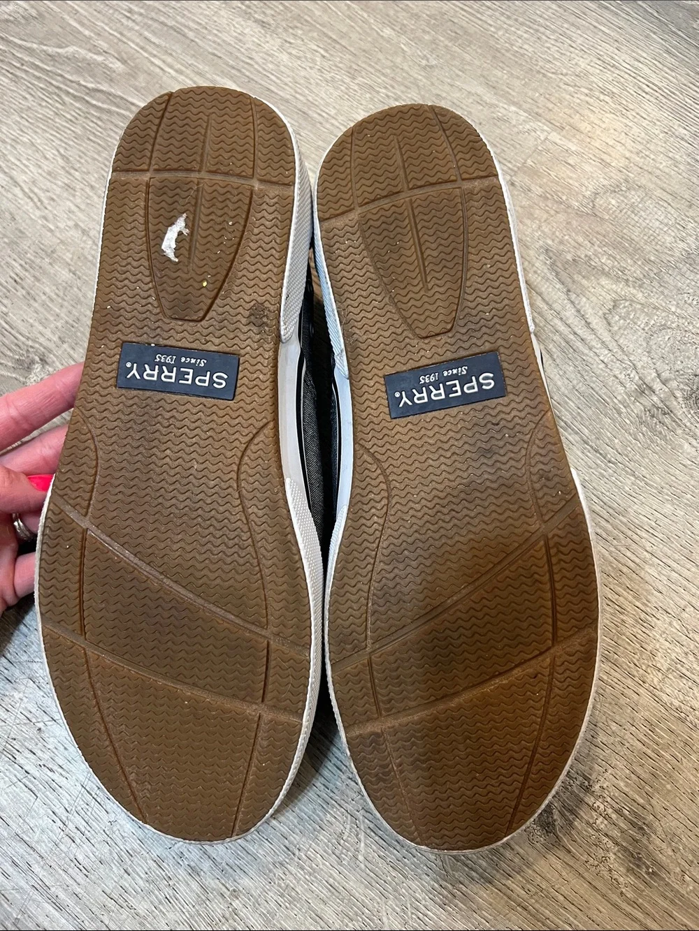 Sperry casual slip